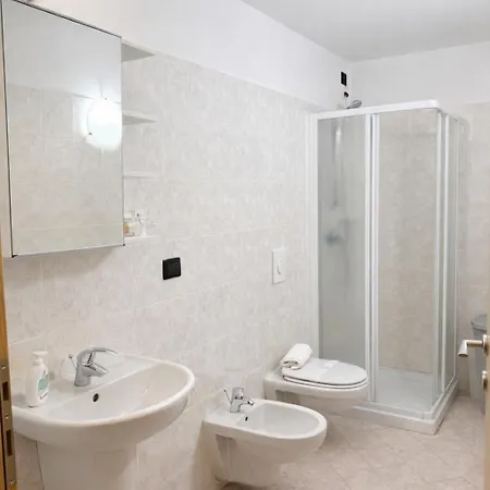 公寓 Gli Ulivi 11, Tremezzina *