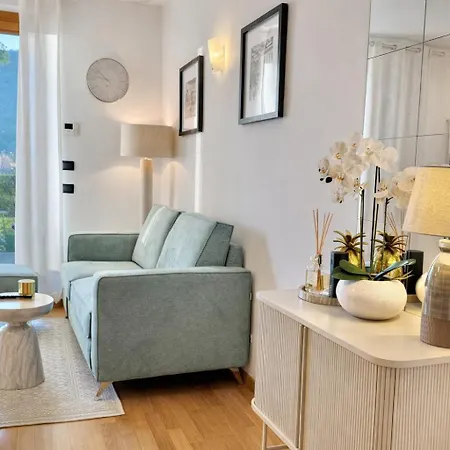 Gli Ulivi 11, Tremezzina * Tremezzo